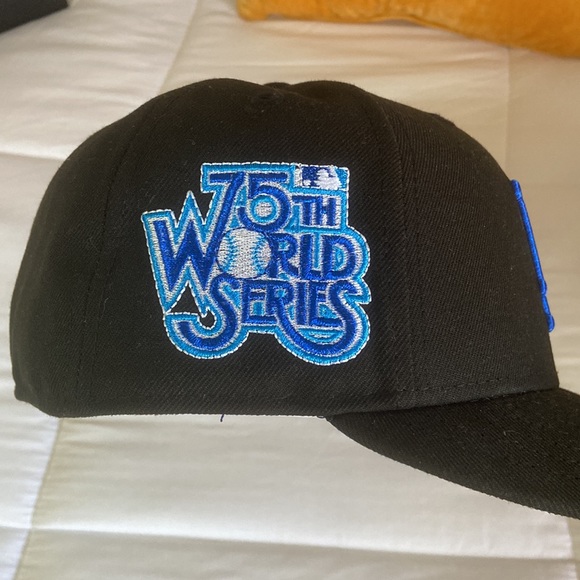 *SOLD* Hatclub Fitted Exclusive 7 1/8 - Picture 2 of 5